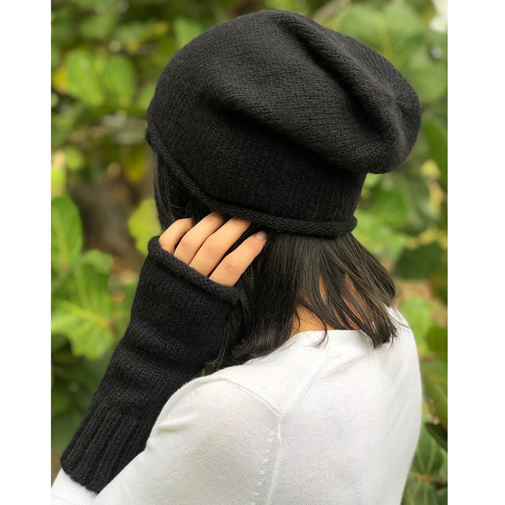 Black Essential Knit Alpaca Beanie - HatnGloves.com