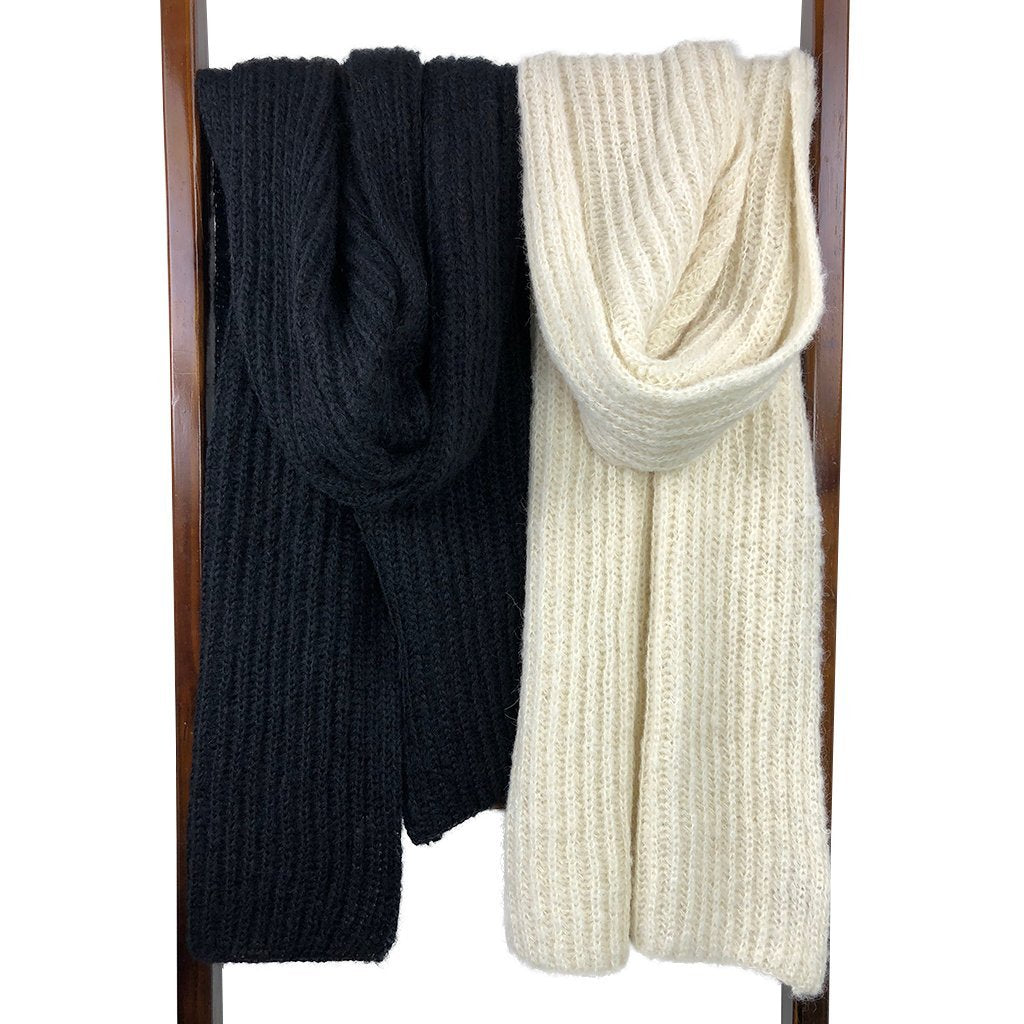 Chunky Black Knit Alpaca Scarf - HatnGloves.com