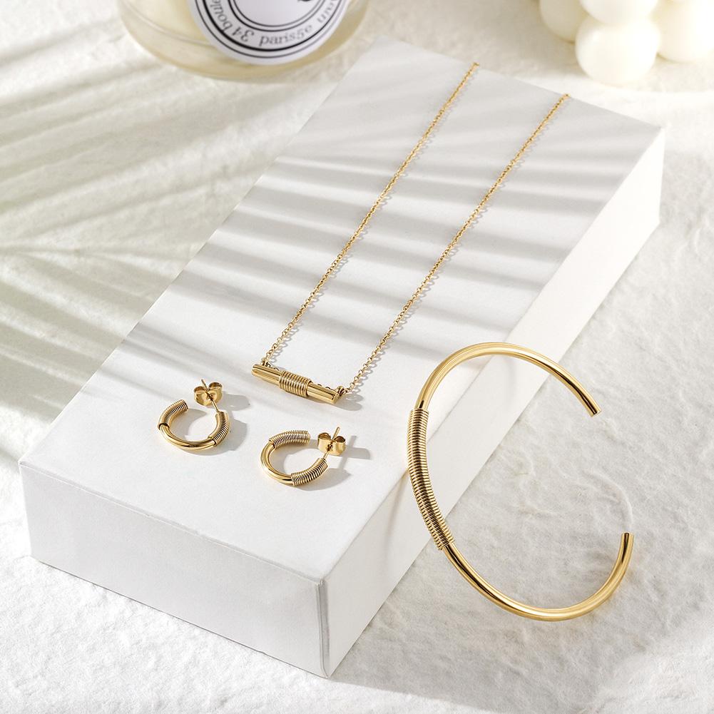 Women's Wire Earring Necklace Set