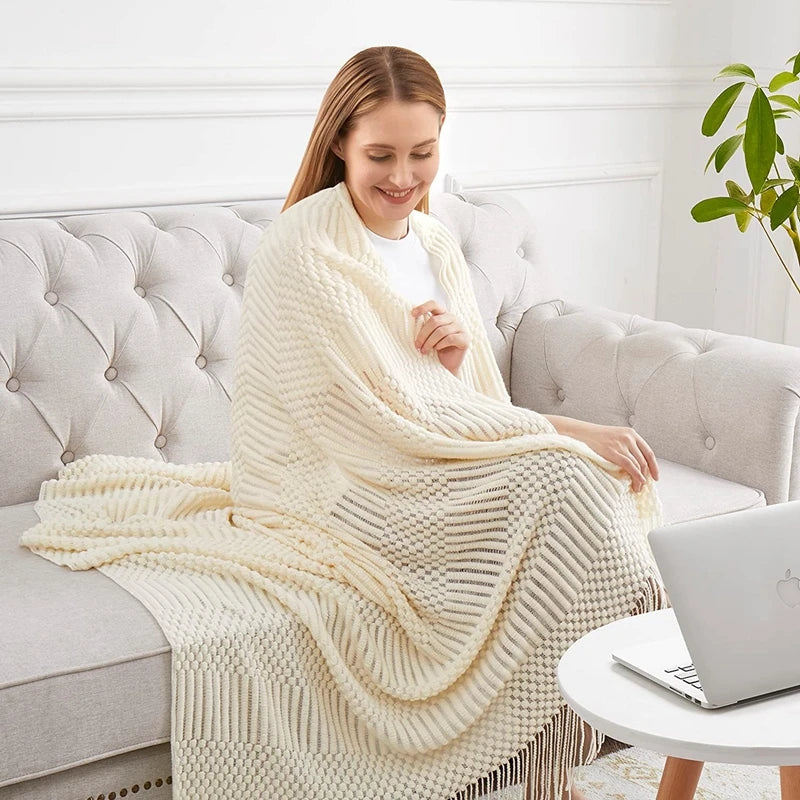 White Boho Throw Blankets Textured Big Knitted Blankets Chunky Vintage